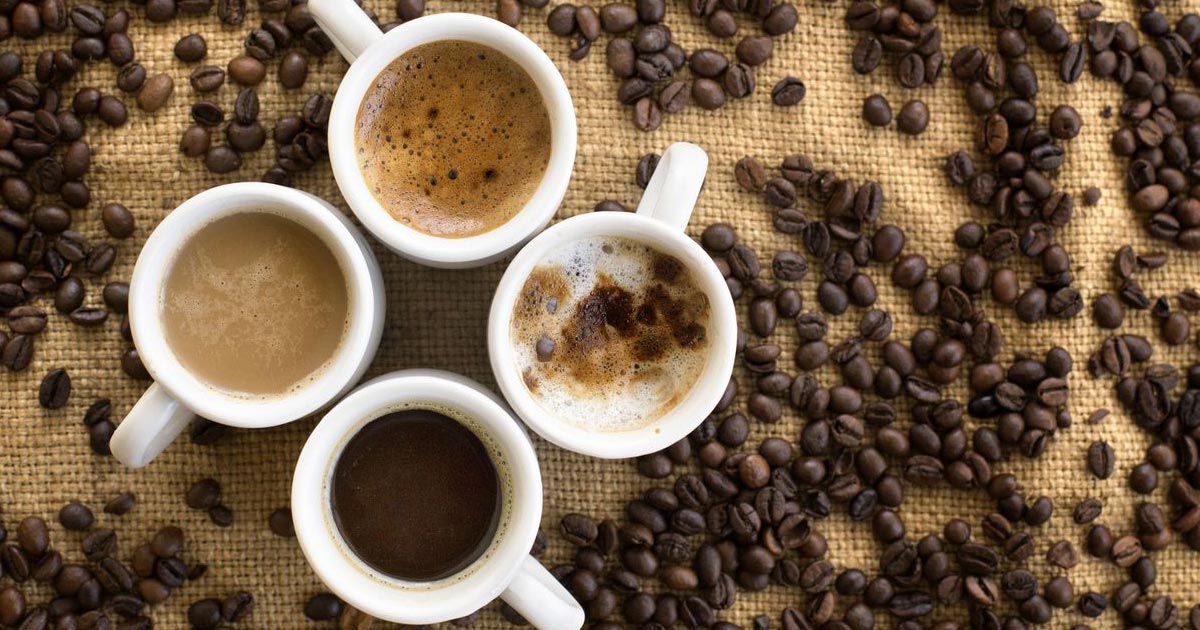 So sánh và phân biệt cà phê rang mộc và cà phê hương liệu